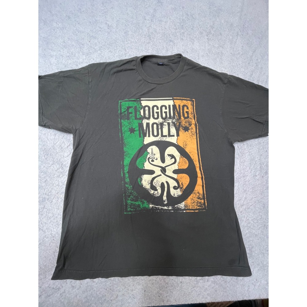 Flogging Molly Band T-Shirt Mens XL Gray Irish Flag Celtic Punk Rock Graphic Tee